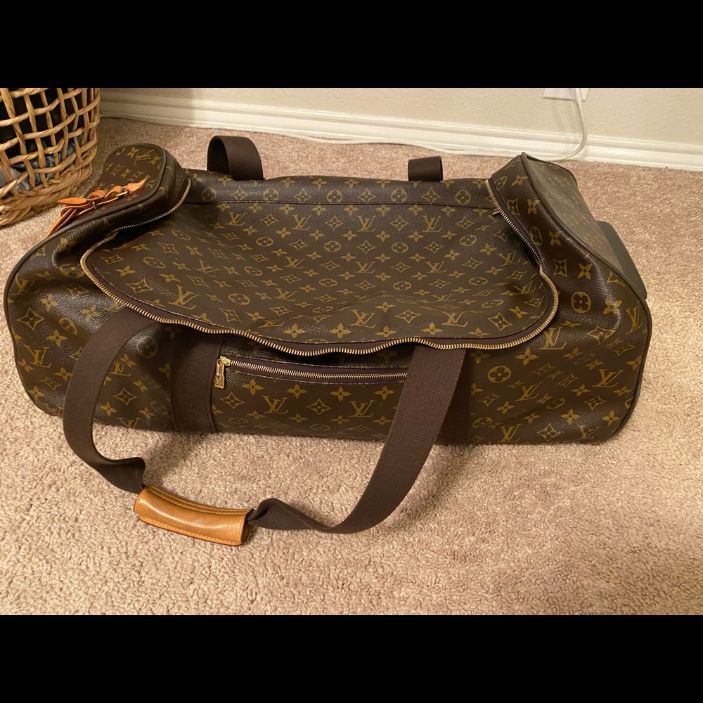 Louis Vuitton Horizon Roller Luggage